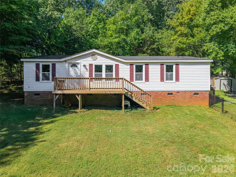 4756 Sierra Drive, Maiden, NC - 3 beds, 2 baths, 1,303 sqft - $260,000