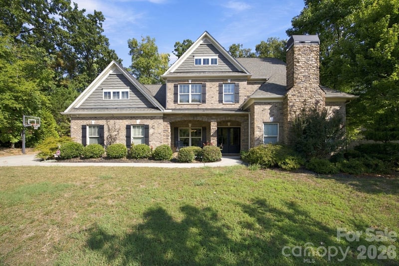 11915 Red Sorrell Lane, Huntersville, NC - 5 beds, 3.5 baths, 3,898 sqft - $875,000