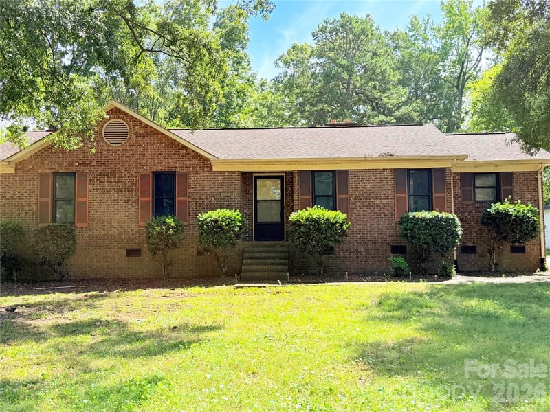 304 Plaza Drive, Harrisburg, NC - 3 beds, 2 baths, 1,387 sqft - $369,900