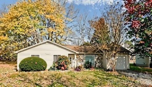 9101 Milton Morris Drive, Charlotte, NC - 3 beds, 2 baths, 1,223 sqft - $289,000