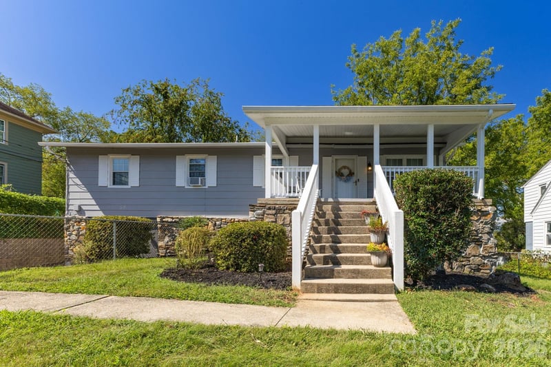 55 Congress Street, Asheville, NC - 5 beds, 3 baths, 2,304 sqft - $625,000