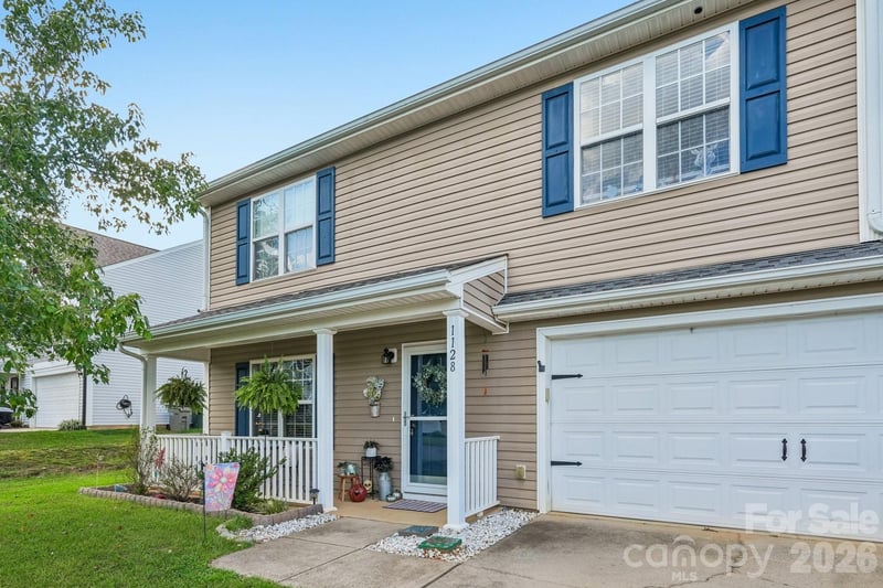 1128 Ametrine Lane, Dallas, NC - 3 beds, 2.5 baths, 1,590 sqft - $269,000