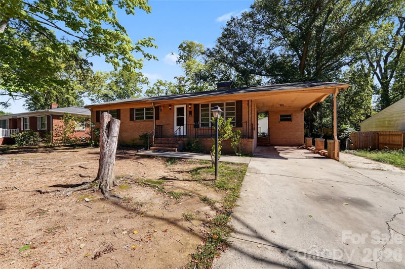 803 S Bragg Street, Monroe, NC - 3 beds, 1.5 baths, 1,188 sqft - $169,900