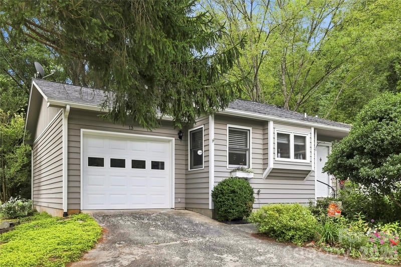 13 Llama Vista Court, Black Mountain, NC - 2 beds, 2 baths, 1,270 sqft - $324,900