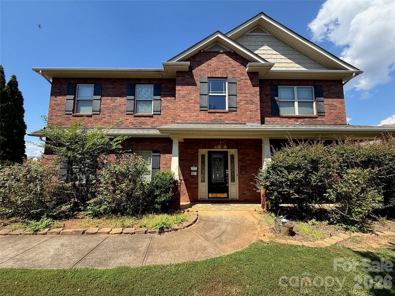105 Jobe Drive, Statesville, NC - 4 beds, 3.5 baths, 3,093 sqft - $350,000