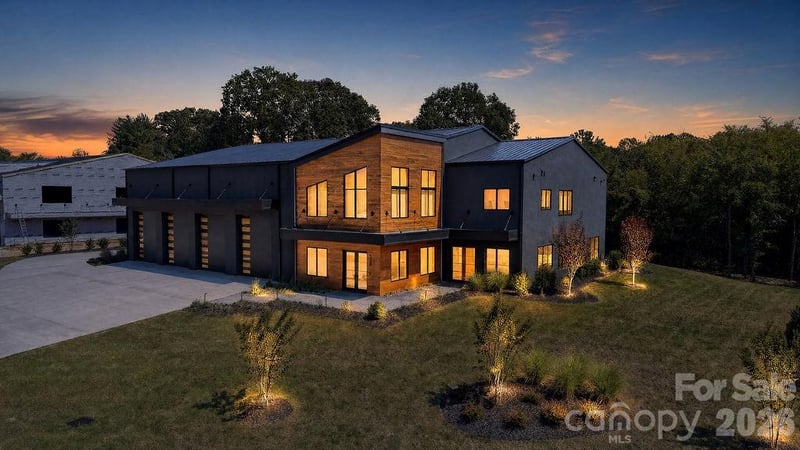 129 Sebring Drive, Mooresville, NC - 2 beds, 3 baths, 3,220 sqft - $5,300,000