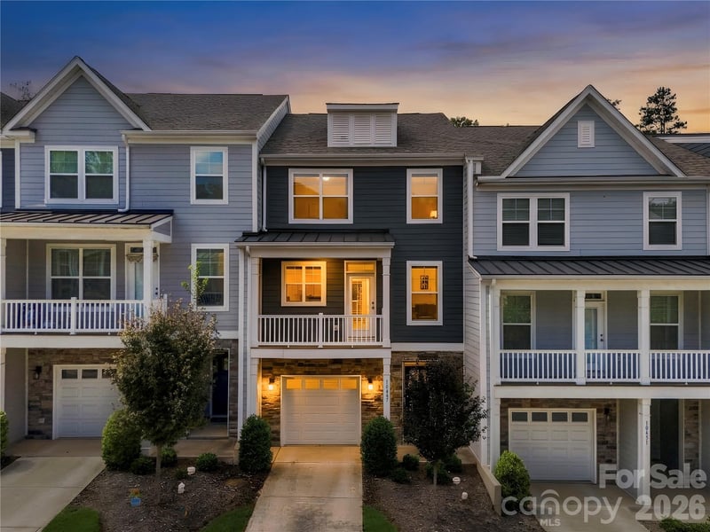10447 Glenmere Creek Circle, Charlotte, NC - 3 beds, 2.5 baths, 2,496 sqft - $419,900