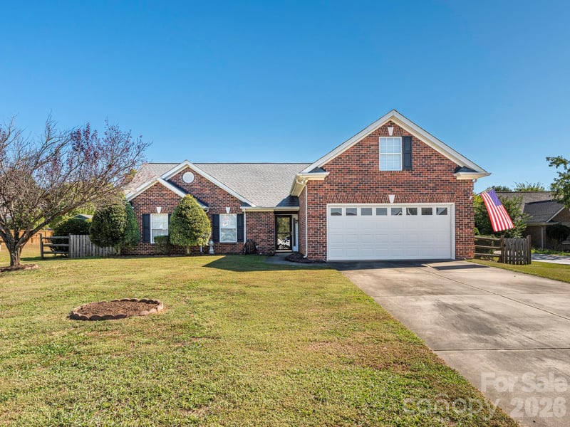 8415 Quail Hollow Drive, Harrisburg, NC - 3 beds, 2 baths, 1,793 sqft - $390,000