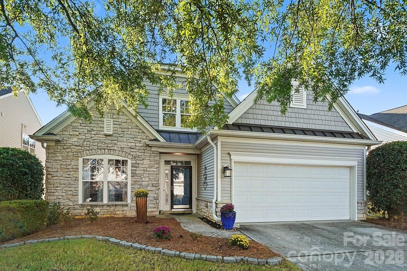 7024 Saranac Lane, Charlotte, NC - 3 beds, 3 baths, 2,277 sqft - $567,000