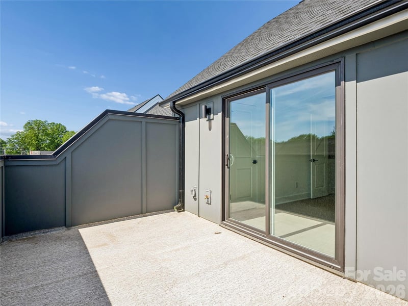 3708 S Tryon Street, Charlotte, NC - 3 beds, 3.5 baths, 1,610 sqft - $484,000