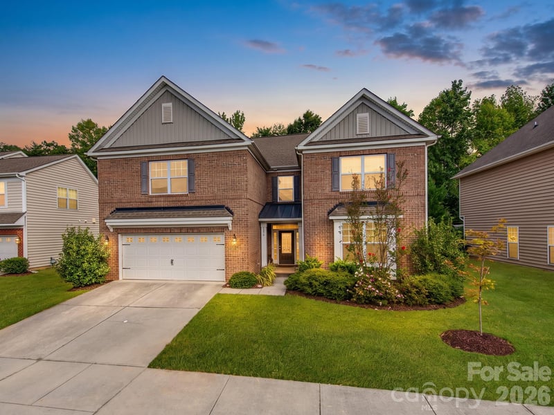 4856 Pepper Drive, Harrisburg, NC - 4 beds, 3.5 baths, 3,926 sqft - $580,000