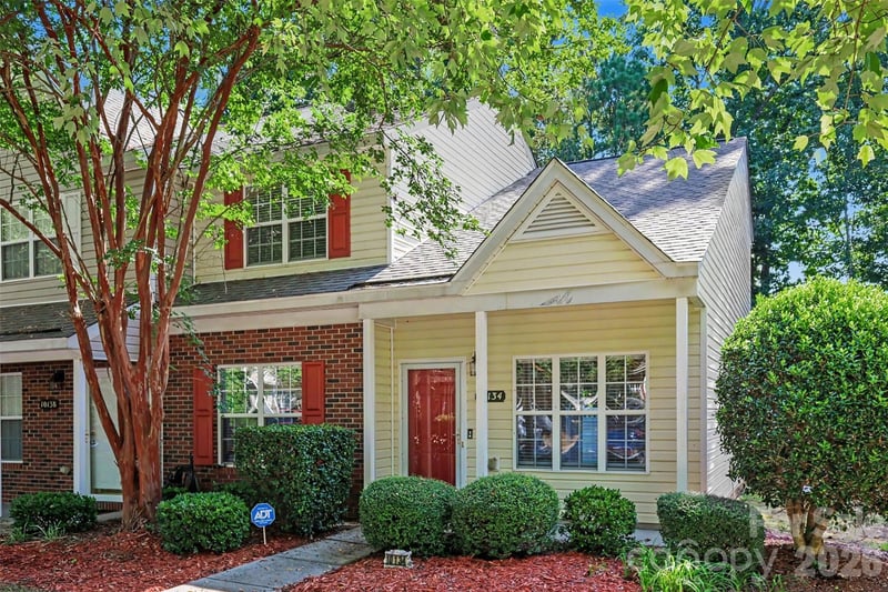 10134 Frosty Lane, Charlotte, NC - 3 beds, 2.5 baths, 1,394 sqft - $268,000