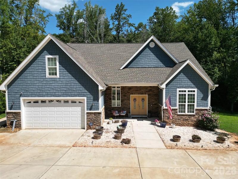 7902 Denbur Drive, Charlotte, NC - 5 beds, 3.5 baths, 4,358 sqft - $749,000