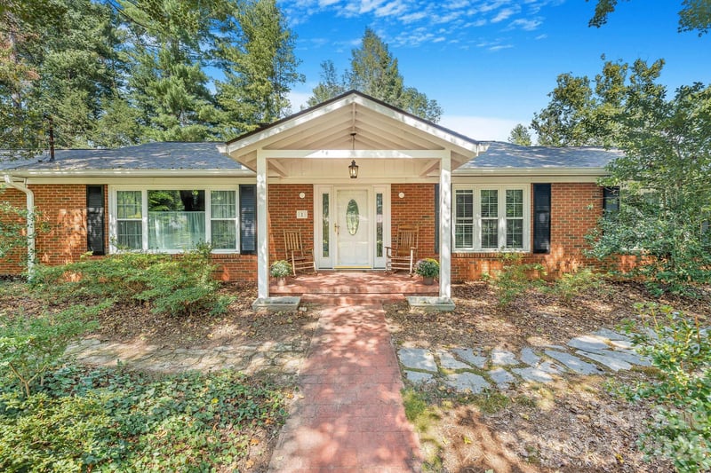 1 Pheasant Ridge Drive, Asheville, NC - 3 beds, 3 baths, 2,845 sqft - $650,000