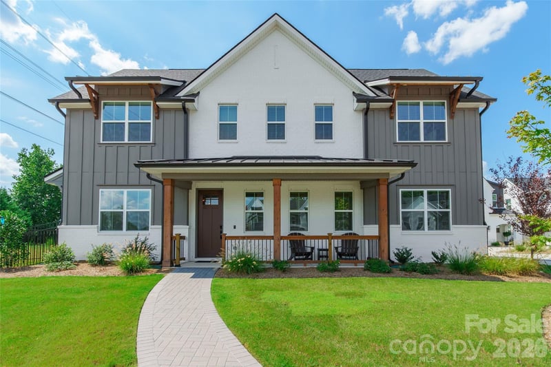 809 Terra Drive, Tega Cay, SC - 3 beds, 2.5 baths, 1,926 sqft - $484,900