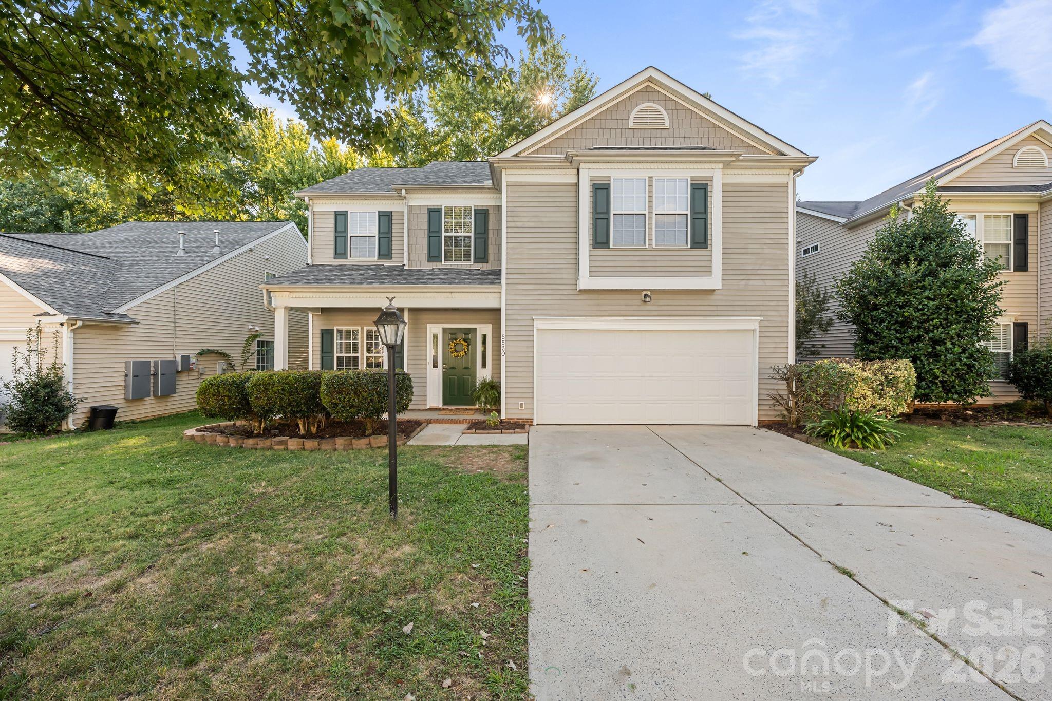 5520 Waverly Lynn Ln, Charlotte, NC 28269. property listing photo
