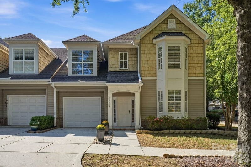 18810 Cloverstone Circle, Cornelius, NC - 3 beds, 2.5 baths, 2,019 sqft - $485,000