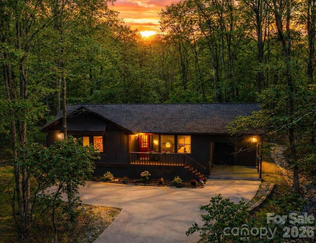 417 Soquili Dr, Brevard, NC 28712. property listing photo