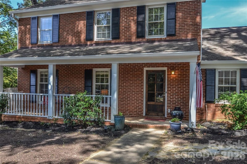 500 Laurel Fork Drive, Matthews, NC - 3 beds, 2.5 baths, 2,198 sqft - $635,000