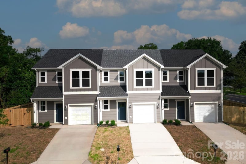 3308 Meredith Avenue, Charlotte, NC - 3 beds, 2.5 baths, 1,453 sqft - $410,000