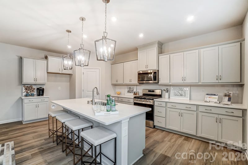 1334 Honey Trail, Monroe, NC - 4 beds, 3 baths, 2,770 sqft - $499,990