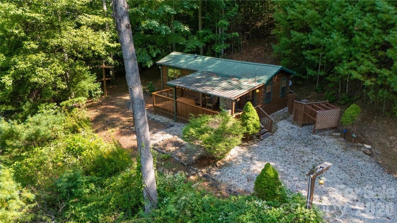 319 Dancing Leaf Lane, Bakersville, NC - 1 bed, 1 bath, 548 sqft - $209,900