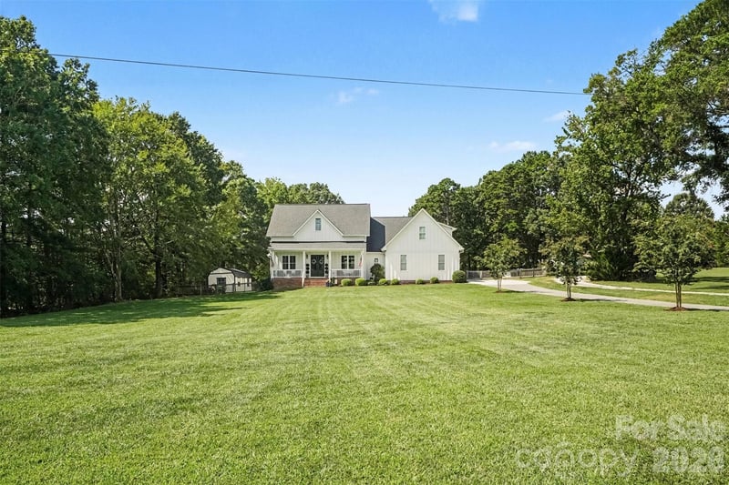 372 Linwood Road, Mooresville, NC - 4 beds, 3.5 baths, 3,235 sqft - $1,150,000