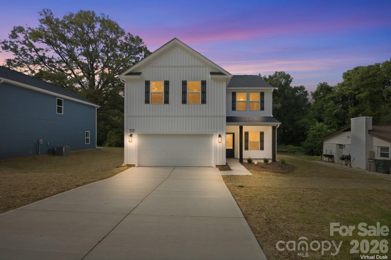 2213 W Seventh Avenue, Gastonia, NC - 4 beds, 2.5 baths, 2,053 sqft - $355,000