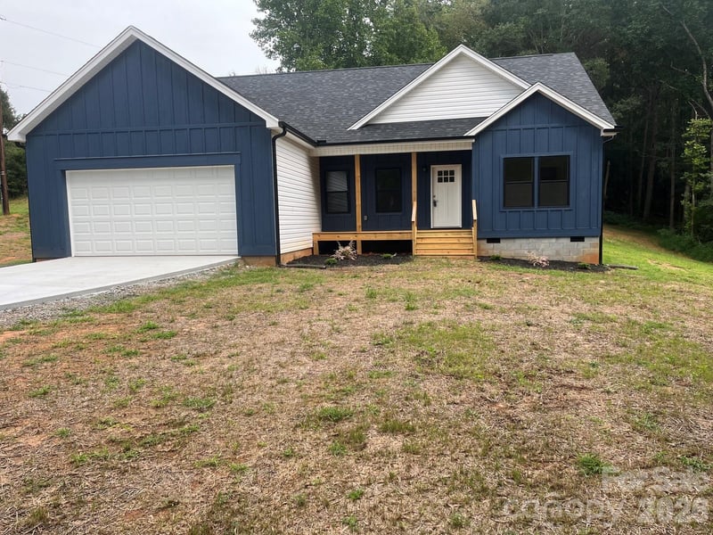 914 Old Hollis Road, Ellenboro, NC - 3 beds, 2 baths, 1,416 sqft - $349,900