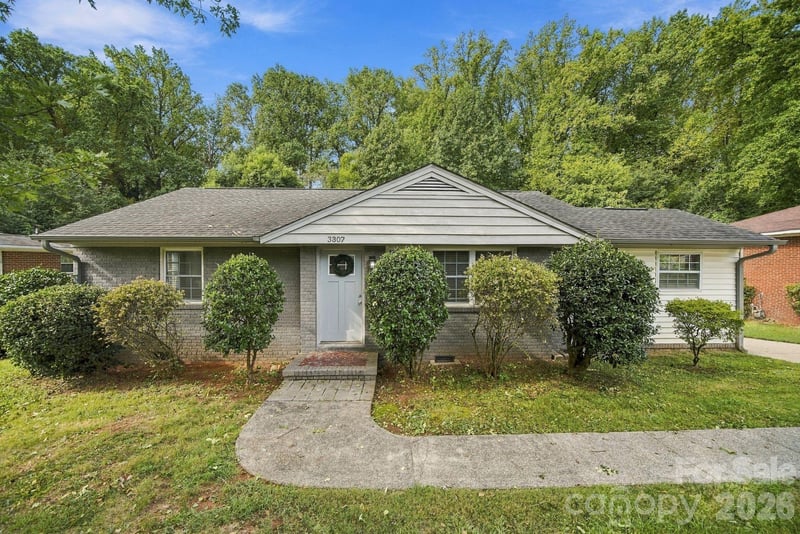 3307 Bonaire Drive, Charlotte, NC - 3 beds, 1 bath, 1,219 sqft - $335,000