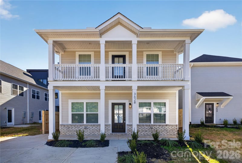 3628 Glenwood Drive, Charlotte, NC - 3 beds, 2.5 baths, 1,744 sqft - $350,000