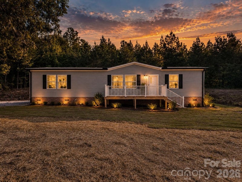 184 Crawford Hollow, Rutherfordton, NC - 3 beds, 2 baths, 1,523 sqft - $295,000