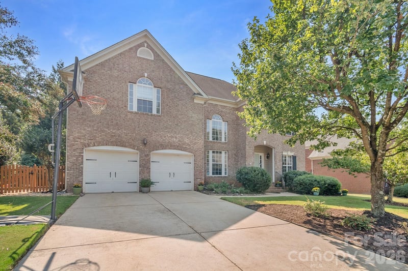 402 Deercross Lane, Waxhaw, NC - 5 beds, 3 baths, 3,417 sqft - $849,000