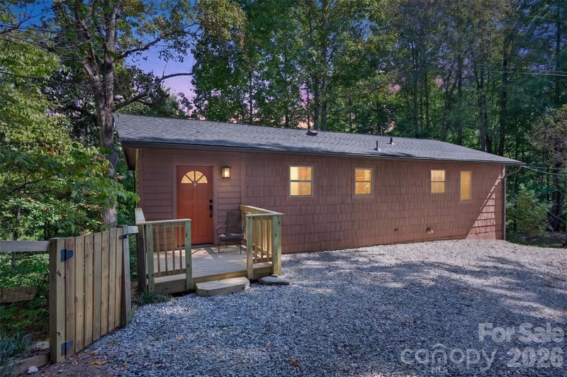 9 Good Neighbor Ridge, Weaverville, NC - 2 beds, 2 baths, 1,938 sqft - $309,500