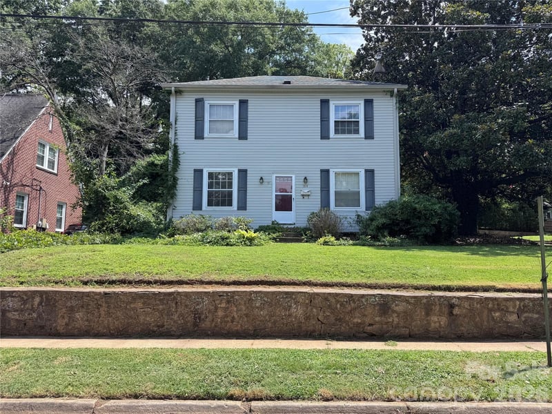 614 Neil Street, Gastonia, NC - 3 beds, 1 bath, 1,522 sqft - $180,000