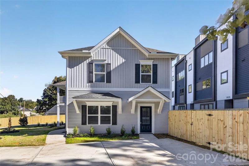 3624 Glenwood Drive, Charlotte, NC - 2 beds, 1.5 baths, 1,012 sqft - $295,000