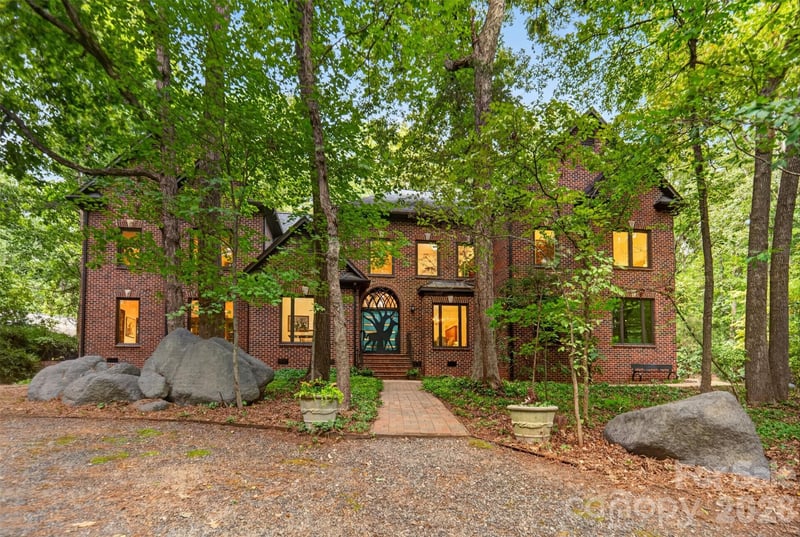 8619 Cedar Knoll Drive, Waxhaw, NC - 5 beds, 4.5 baths, 4,710 sqft - $1,750,000