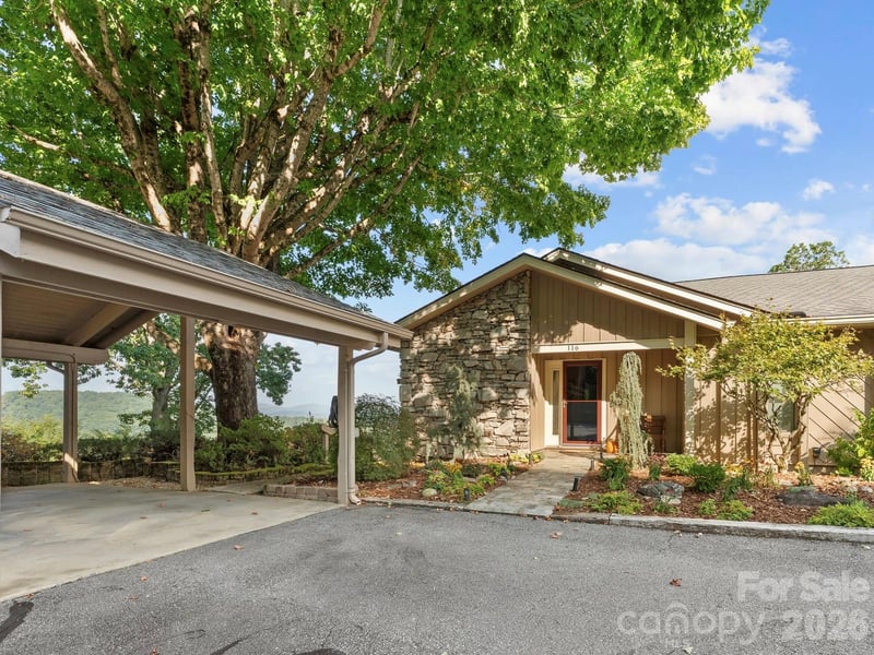 116 Country Ridge Road, Laurel Park, NC - 2 beds, 2.5 baths, 2,349 sqft - $535,000