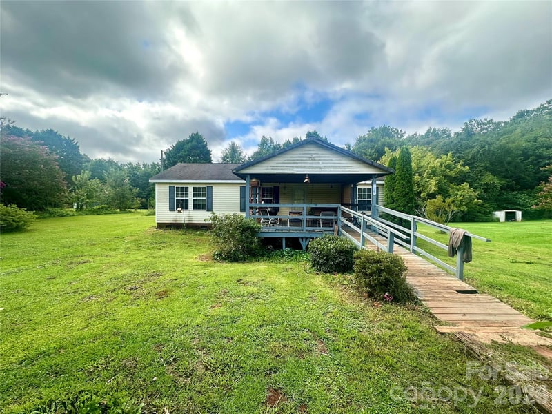 226 Flat Rock Drive, Lincolnton, NC - 3 beds, 2 baths, 1,150 sqft - $250,000