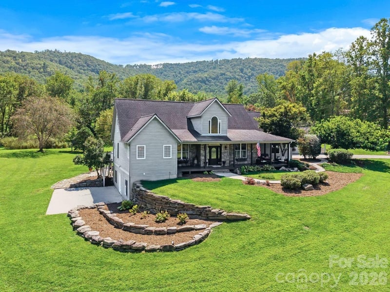 187 Duncan Creek Road, Fletcher, NC - 5 beds, 6 baths, 6,818 sqft - $1,400,000
