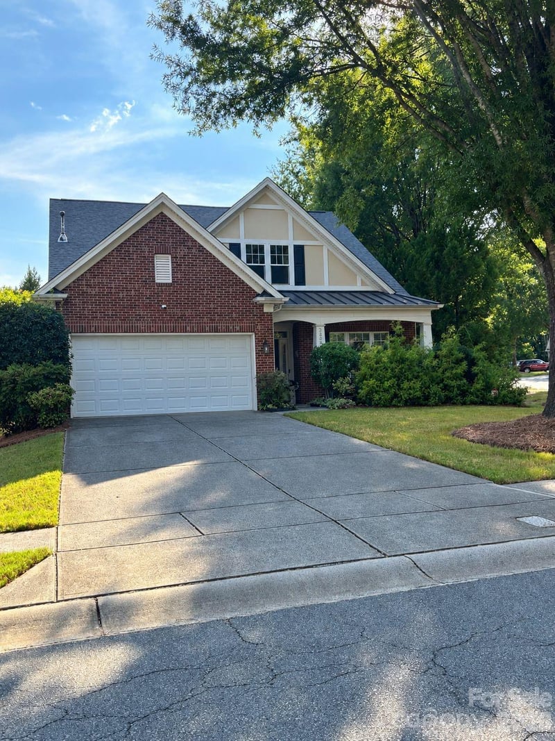 3238 Darlington Road, Matthews, NC - 3 beds, 3 baths, 2,276 sqft - $525,000