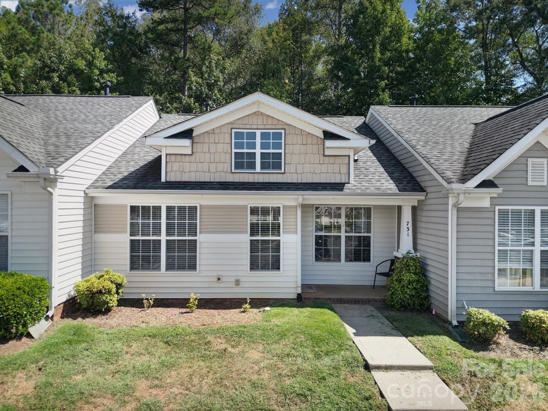 731 Sasha Court, Rock Hill, SC - 2 beds, 2 baths, 861 sqft - $215,000