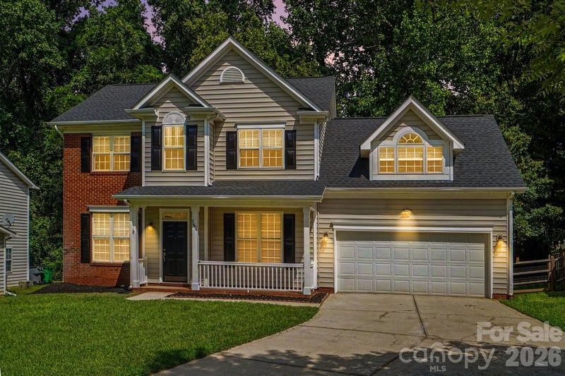 3404 Passour Ridge Lane, Charlotte, NC - 3 beds, 2.5 baths, 1,952 sqft - $349,900