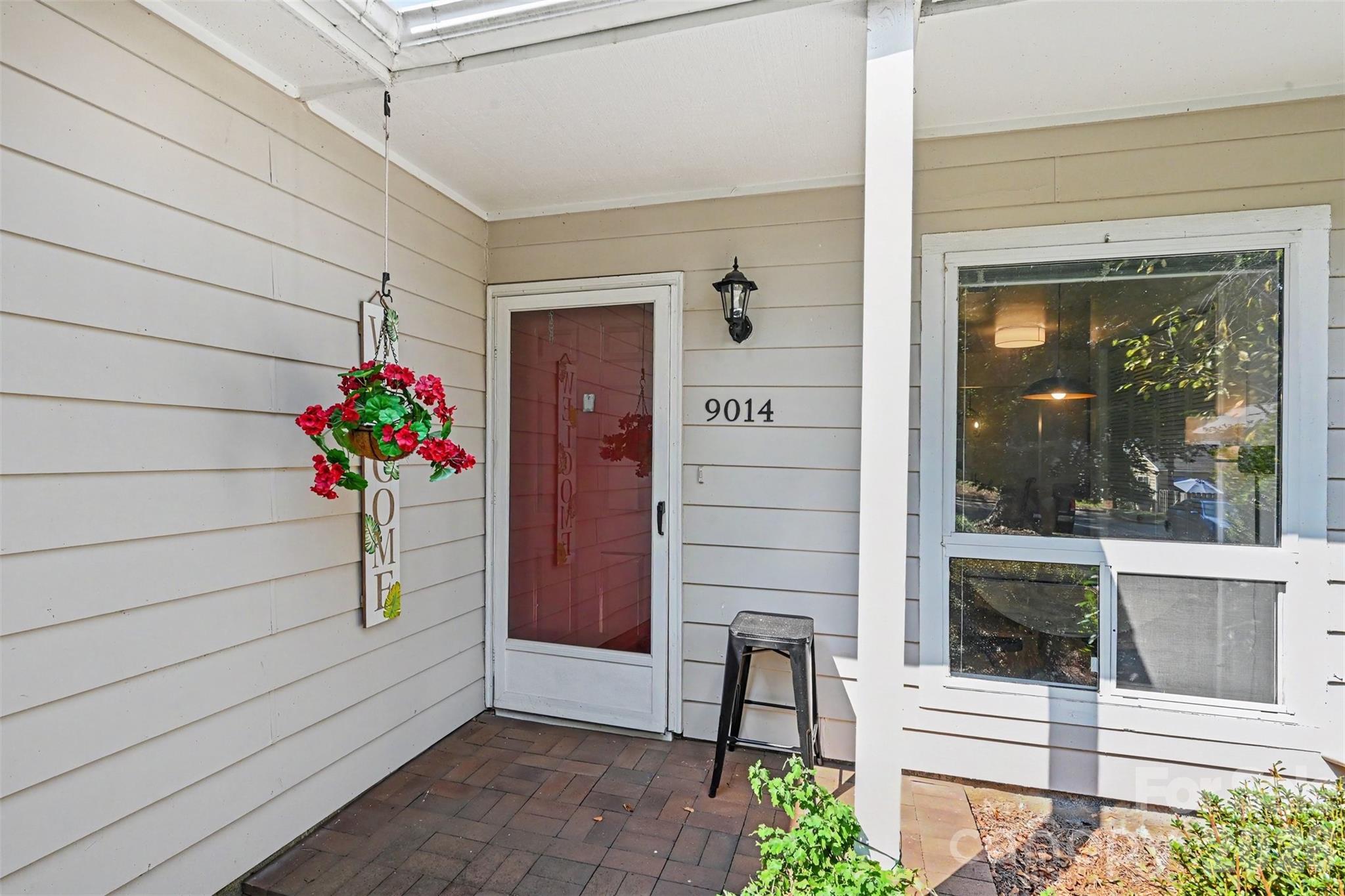 9014 Mcalpine Cove Court, Charlotte, NC. property listing photo