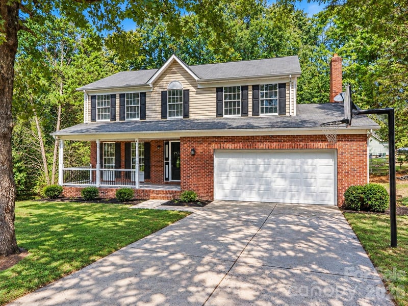 10740 Roxbury Court, Charlotte, NC - 5 beds, 2.5 baths, 2,872 sqft - $449,999
