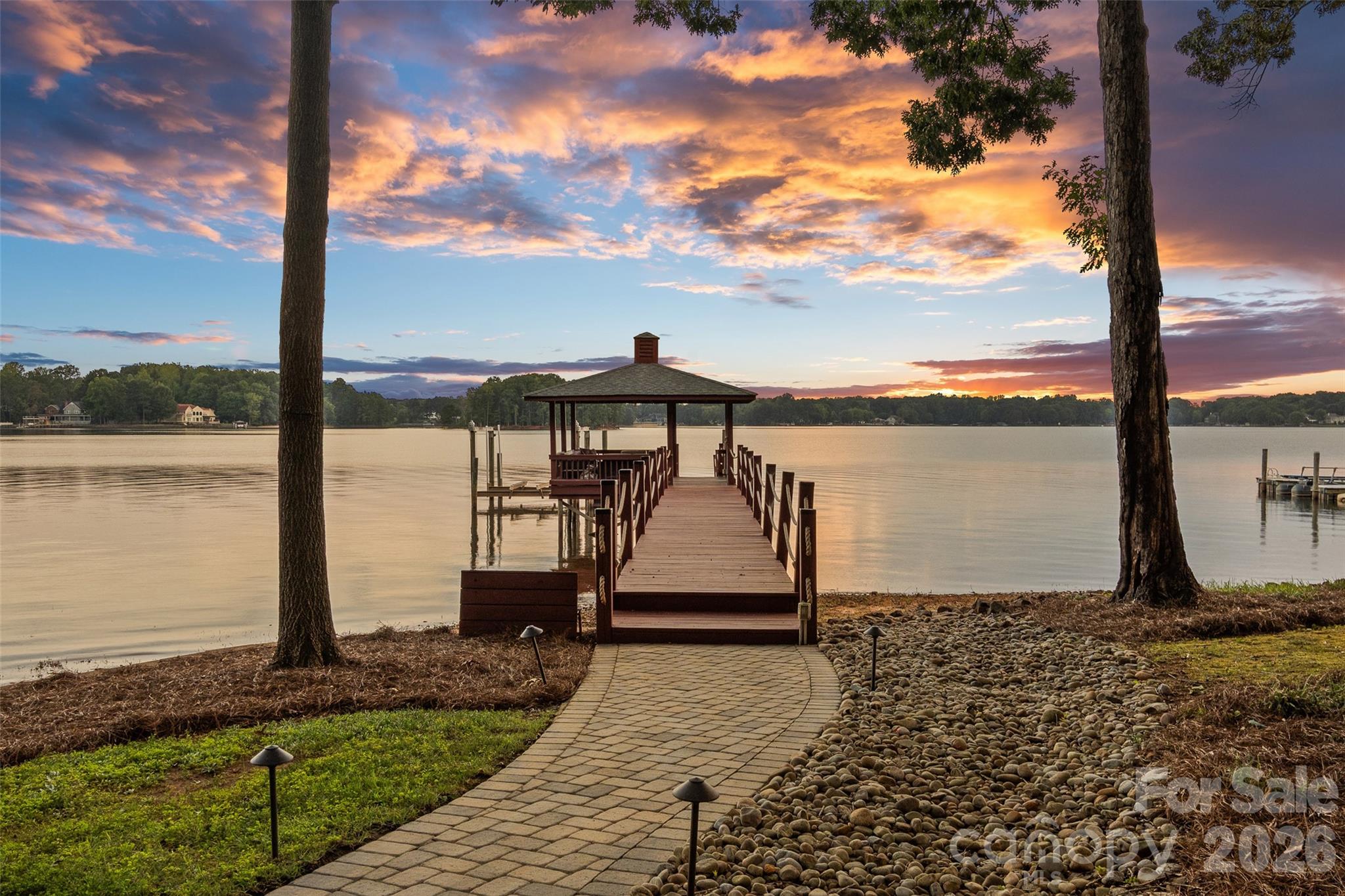16109 N Point Rd, Huntersville, NC 28078. property listing photo