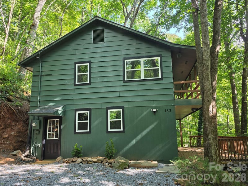 152 Dream Mountain Boulevard, Canton, NC - 2 beds, 2 baths, 1,390 sqft - $349,900