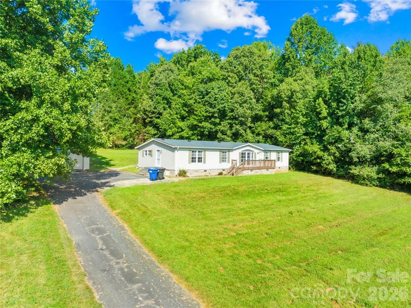 147 Gloria Brook Drive Apt 41, Statesville, NC - 3 beds, 2 baths, 1,753 sqft - $199,000