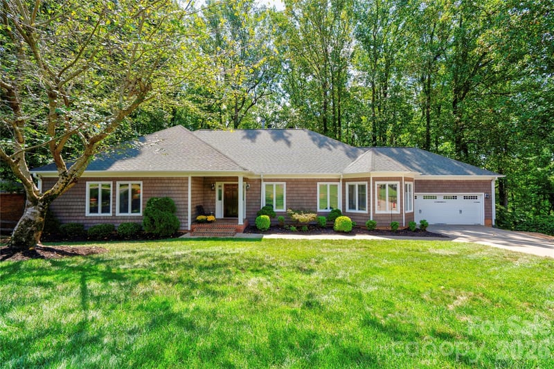 1808 Arbor Way Drive, Shelby, NC - 4 beds, 3.5 baths, 4,155 sqft - $575,000