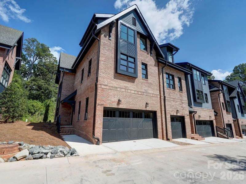 3127 Colyer Place, Charlotte, NC - 3 beds, 3.5 baths, 2,335 sqft - $910,000